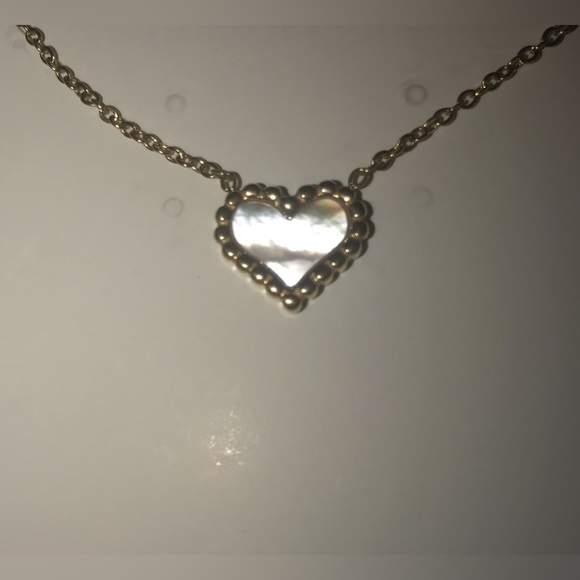 Mother of Pearl Dainty Heart Iridescent Shell Feminine Romance 18K Gold Necklace - Picture 11 of 17